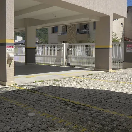 Apartamento novo - 400m do mar Bombinhas-2